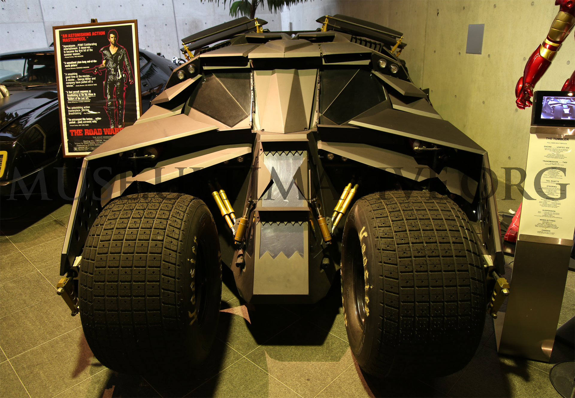 【バットマンのバットモービル・タンブラーを見に行こう！】 | 自動車博物館巡り